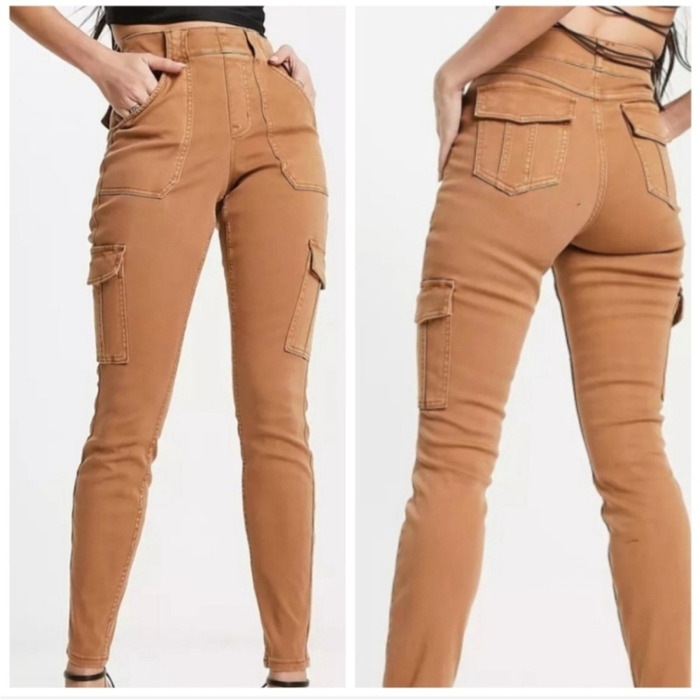 (R6) Spanx Stretch Twill Ankle Cargo Pants in Bright Honey, Large women’s